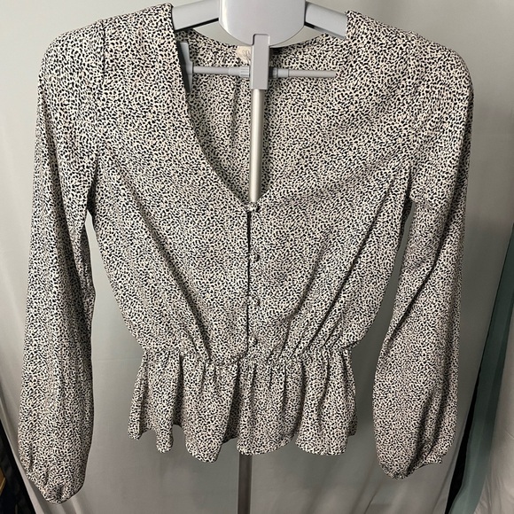 Sienna Sky‎ Flowy Top Size XS - Picture 1 of 11